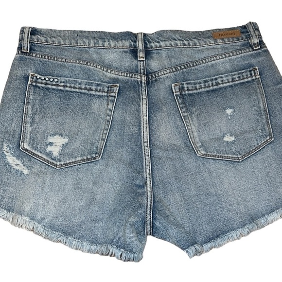 {Blank NYC Denim Button Up Distressed Cut Off Shorts Size 32} - Picture 4 of 12